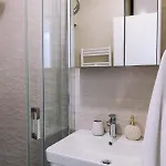 Brand New & Comfort L & L ,free Parking + Close To Apartmán *