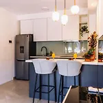 Brand New & Comfort L & L ,free Parking + Close To Dubrovník
