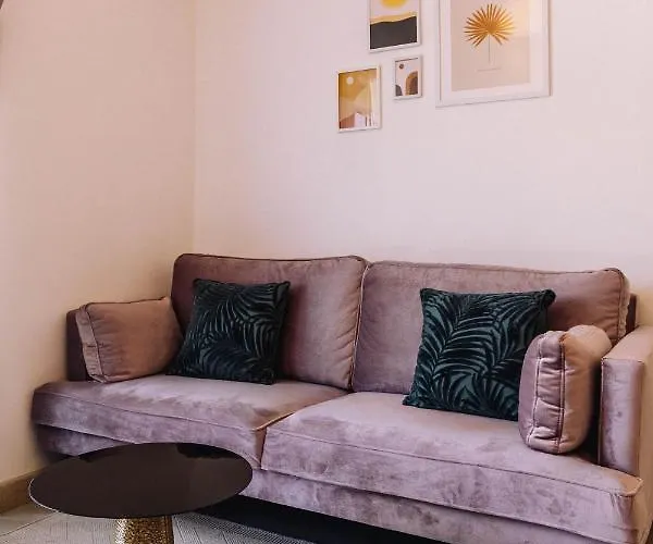 Brand New & Comfort L & L ,free Parking + Close To 아파트 두브로브니크