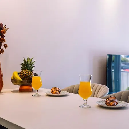 Apartmán Brand New & Comfort L & L ,free Parking + Close To