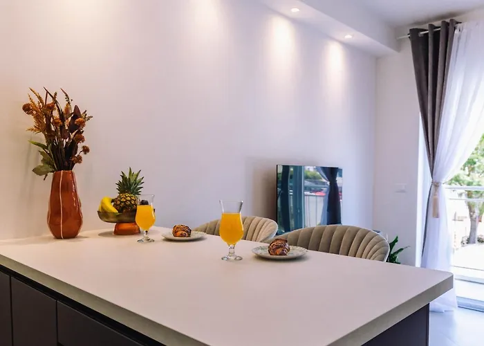 Brand New & Comfort L & L ,free Parking + Close To Apartamento Dubrovnik