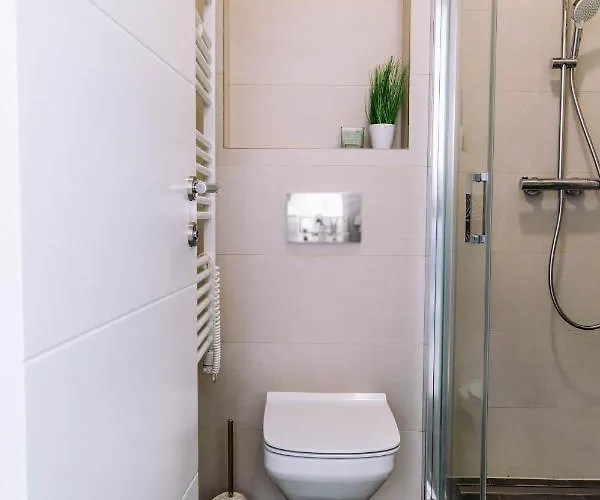 Brand New & Comfort L & L ,free Parking + Close To Apartamento Dubrovnik